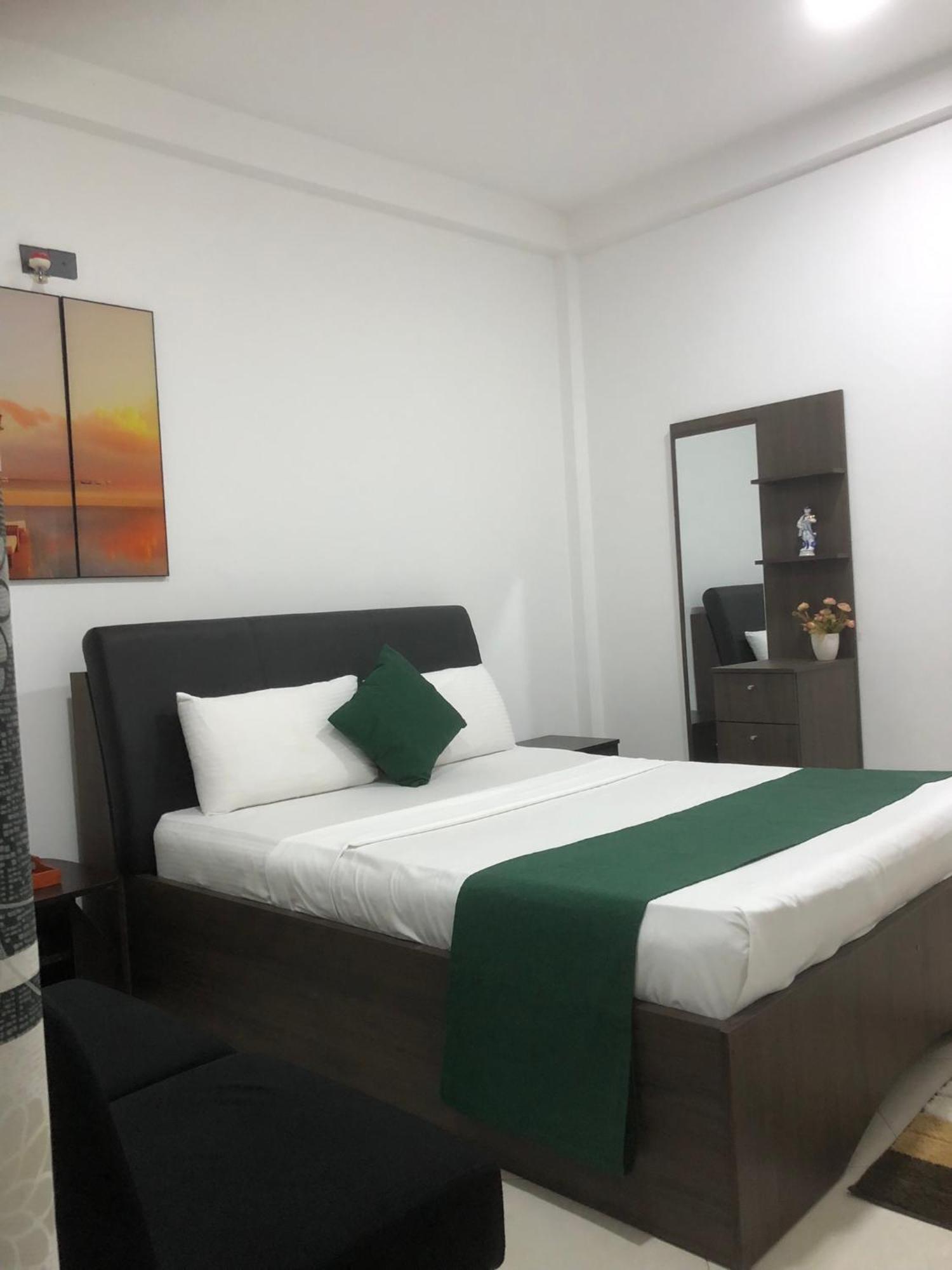 White Land City Hotel ดัมบูลลา ภายนอก รูปภาพ