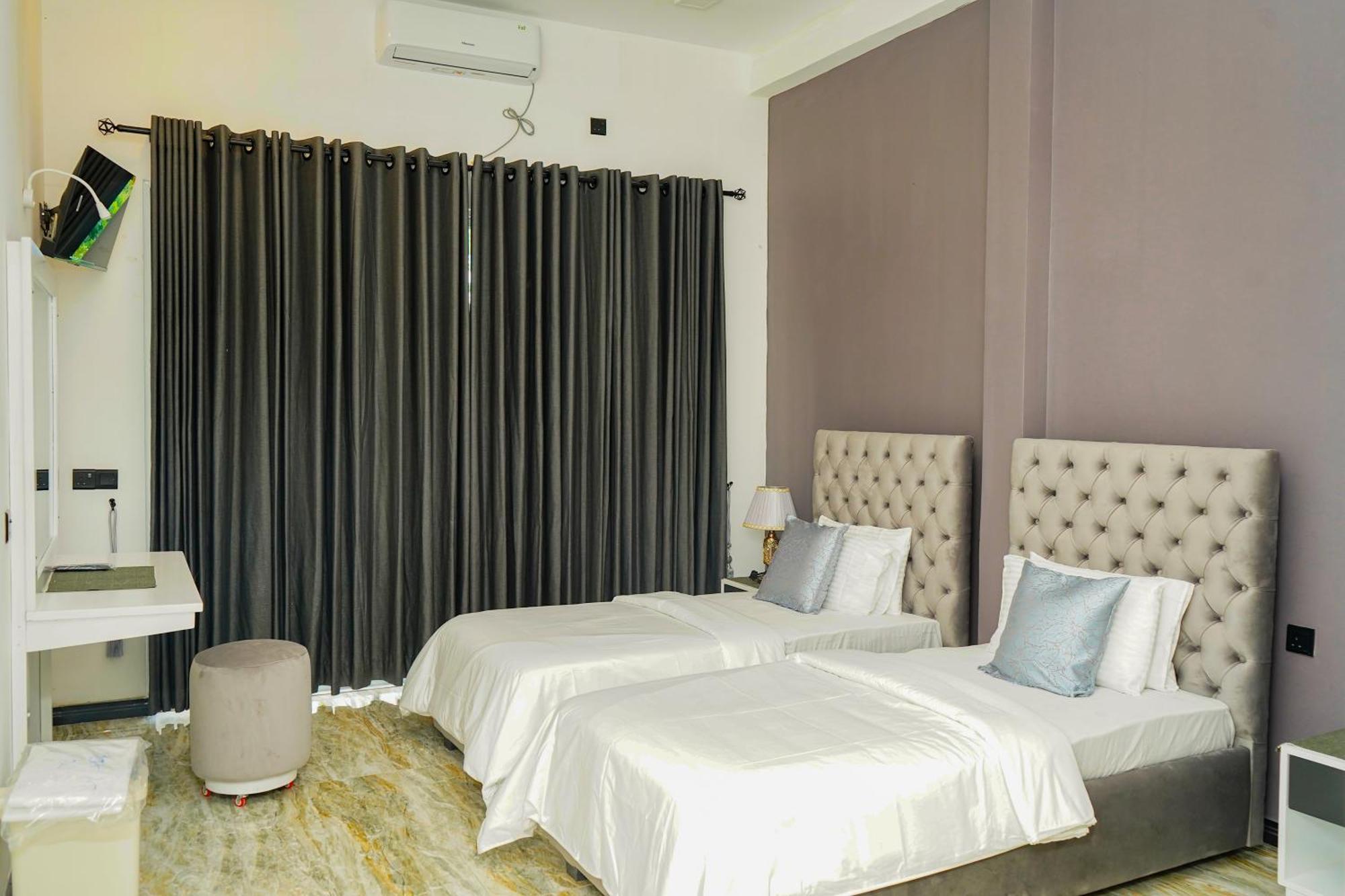 White Land City Hotel ดัมบูลลา ภายนอก รูปภาพ