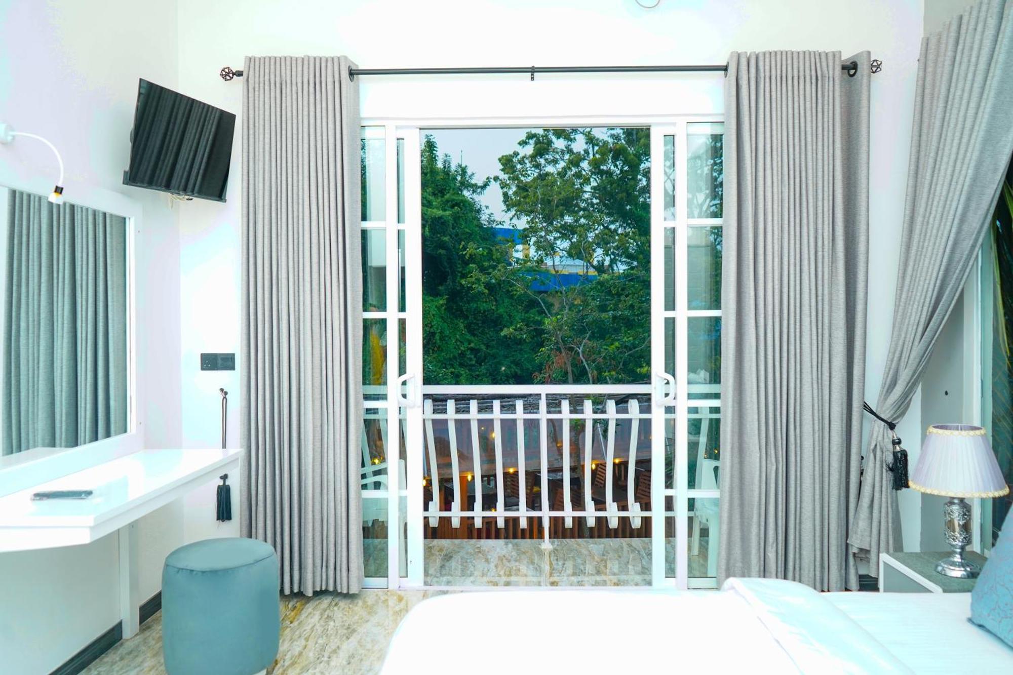 White Land City Hotel ดัมบูลลา ภายนอก รูปภาพ