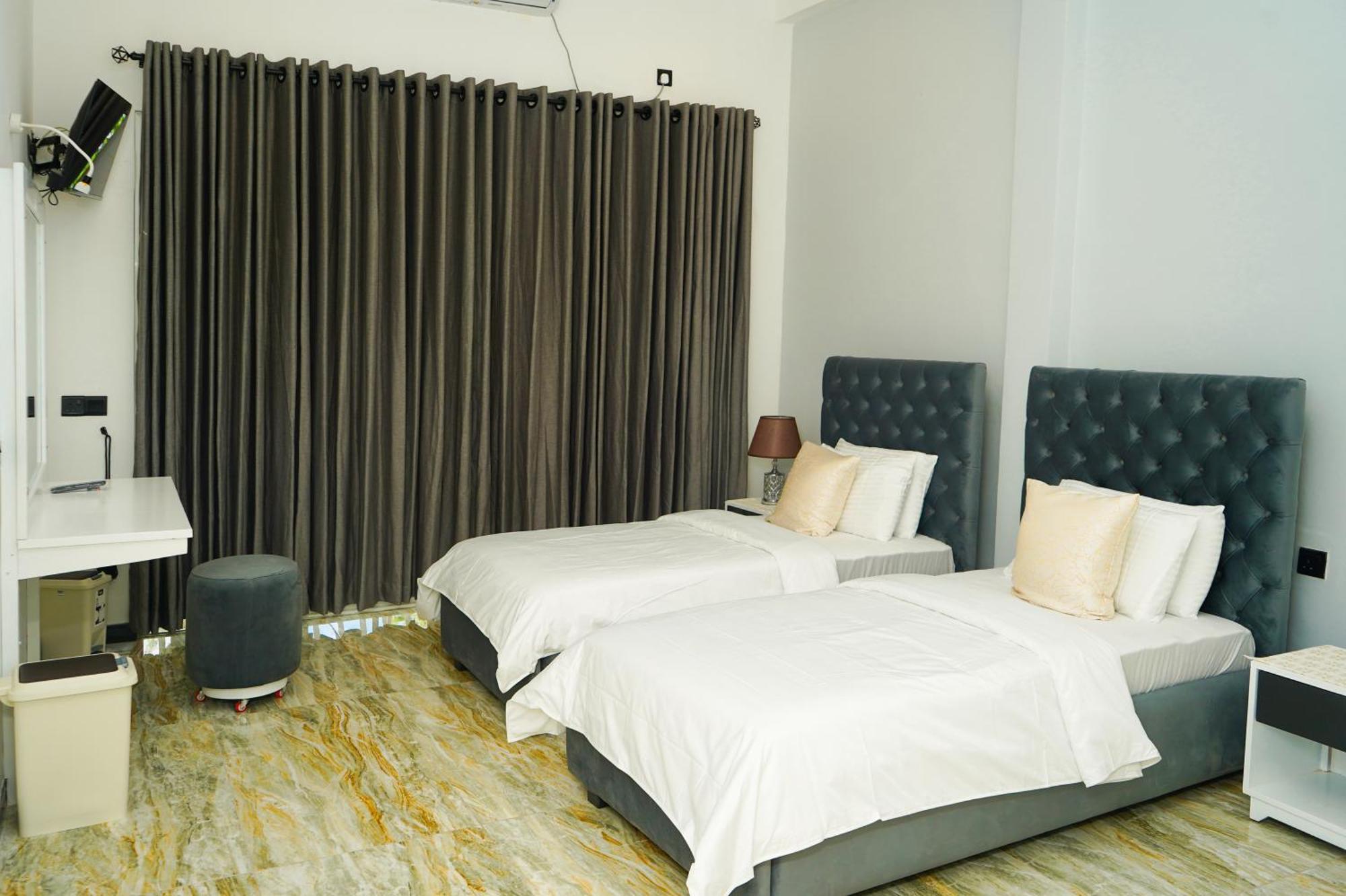 White Land City Hotel ดัมบูลลา ภายนอก รูปภาพ